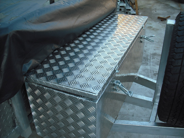 Aluminium Tool Box 1220 W x 450 H x 400 D